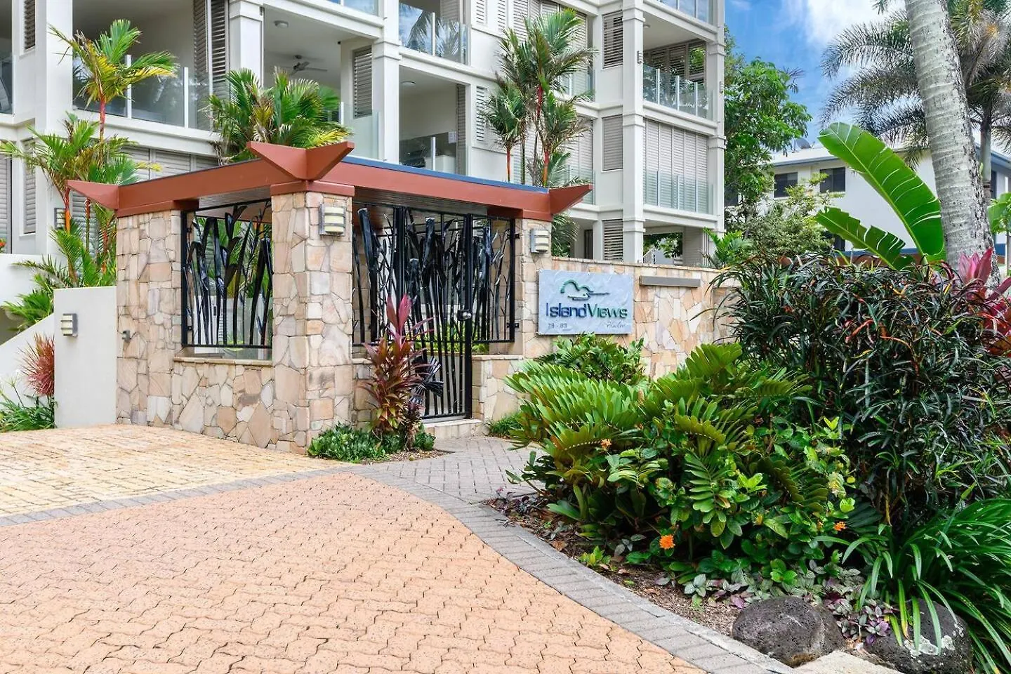 The Marron Bloom - Beachfront Boutique Bliss بالم كوف شقة